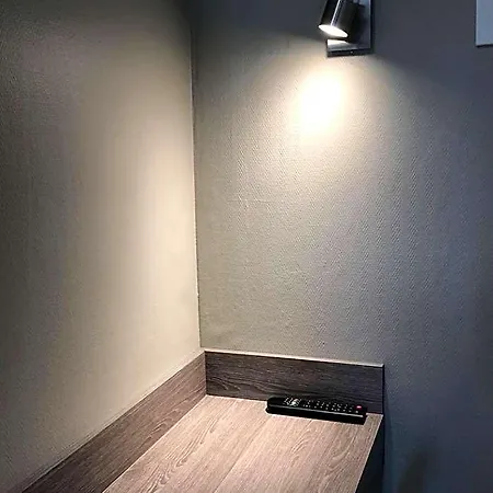 Le 81 3*