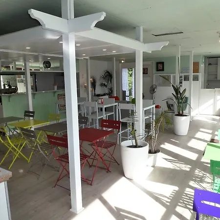 Hotel Le 81