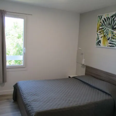 Hotel Le 81