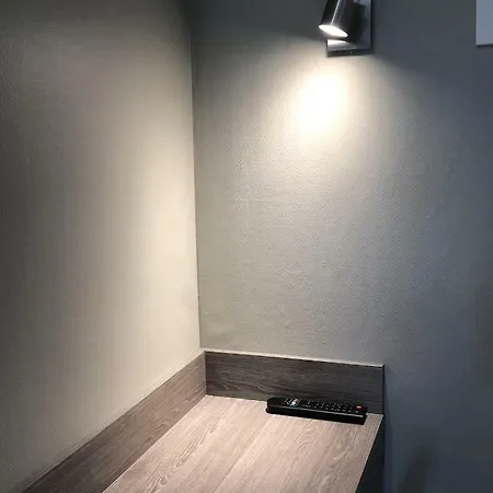 Le 81