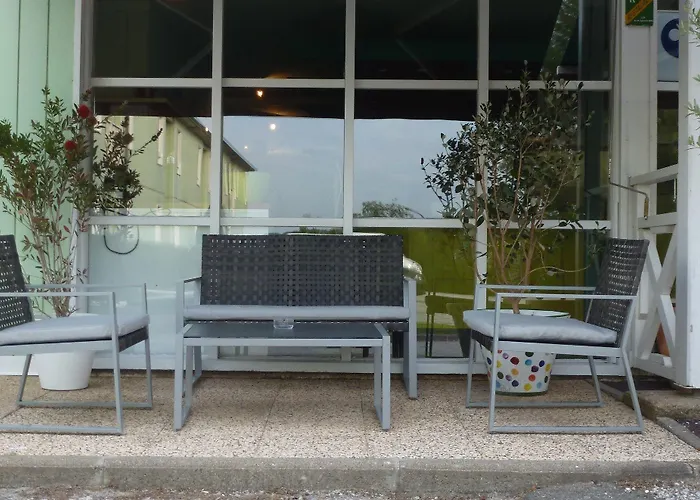 Le 81 3* カストル