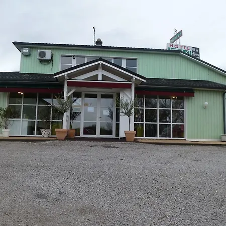 Hotel Le 81